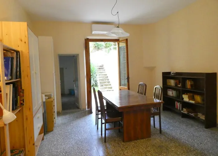 Casa Storica E Confortevole * 엠폴리